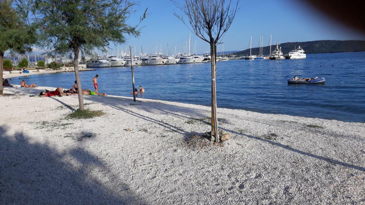 Appartamento Antonio Kaštela Esterno foto